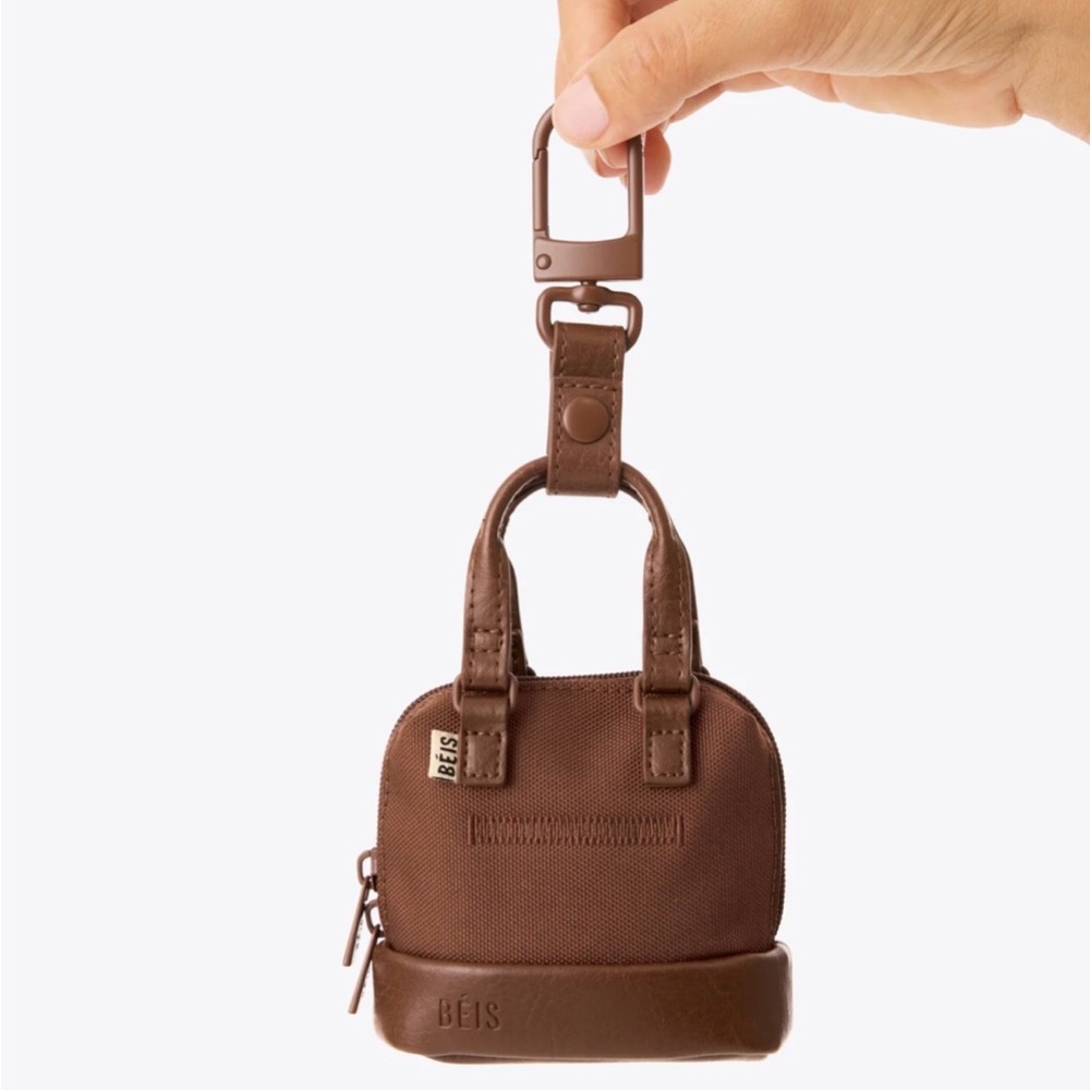 BEÍS The Micro Weekender Bag Charm
in Maple - Picture 2 of 4
